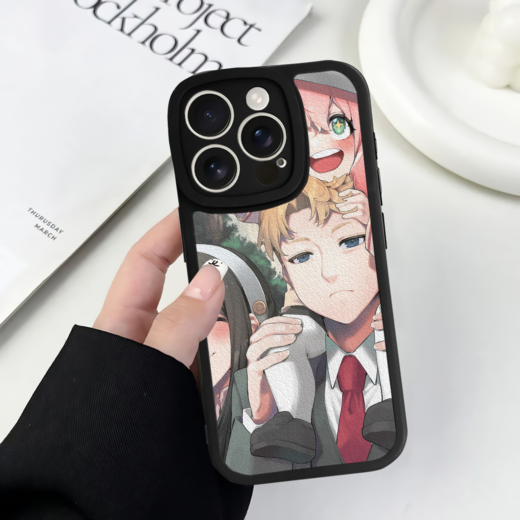（画像用） SPY×FAMILY间谍家家酒 【iPhone 16シリーズ対応】シリコンスマホケース（レザー調） 材質：シリコン